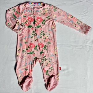 Magnetic Me Ainslee Footie Girls 0-3M Modal Pink Floral Sleeper Pajamas Spring